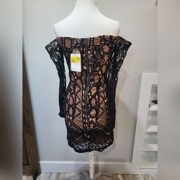 Bardot Zendaya Mini Lace Dress In Black size 6 Medium NWT - Picture 4 of 5